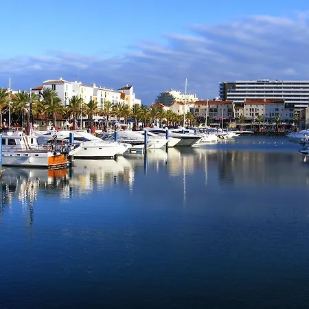 House Апартаменты *